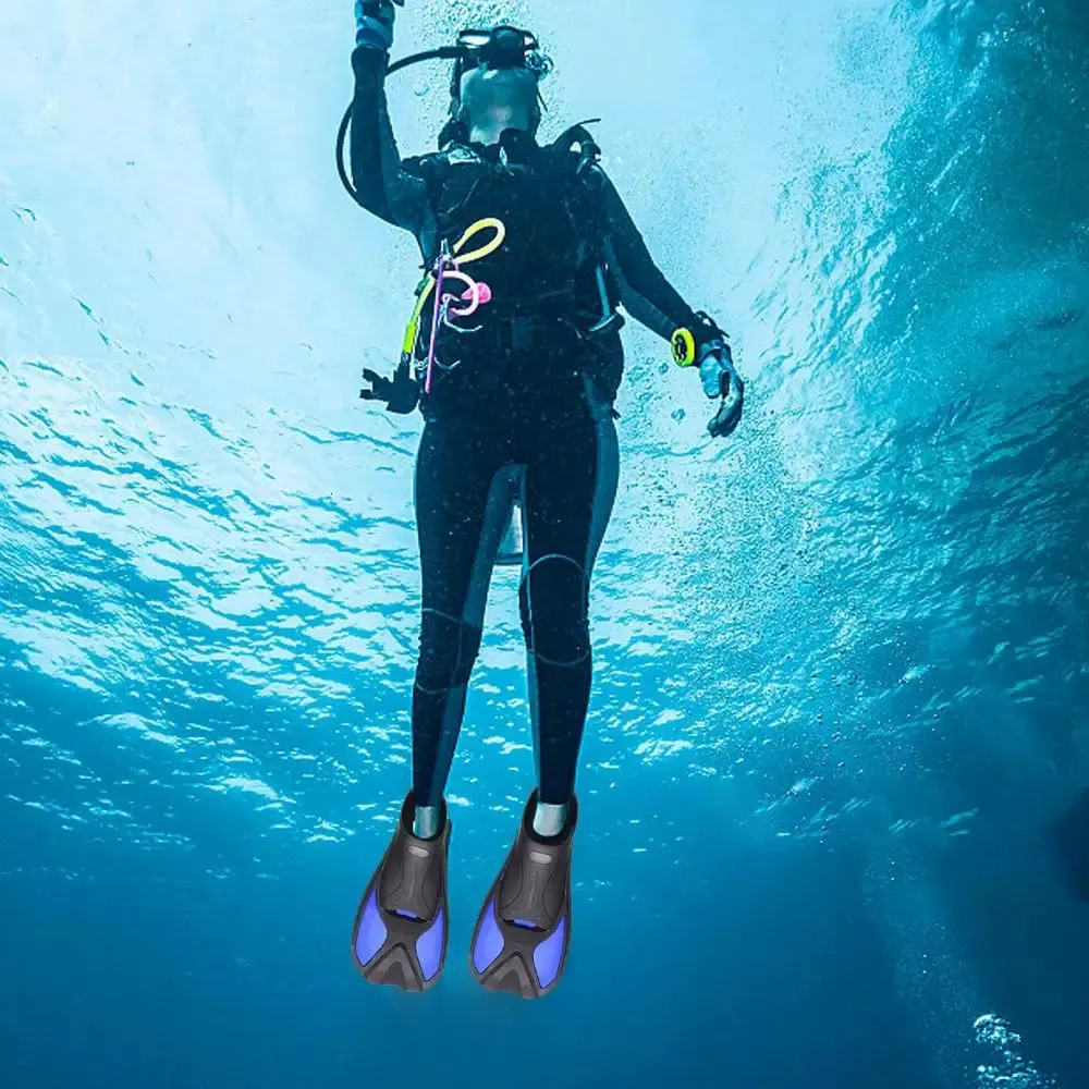 Draagbare snorkelvinnen Scuba Flippers Antislip duikvin Volledige voet zwemvliezen Beginnerszwemuitrusting 240615_voghion.com