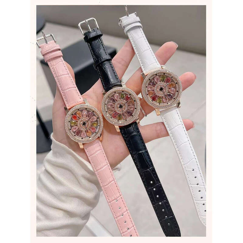 Orologio al quarzo di lusso alla moda dal vivo con diamanti colorati e cielo stellato ORSGA da donna_voghion.com
