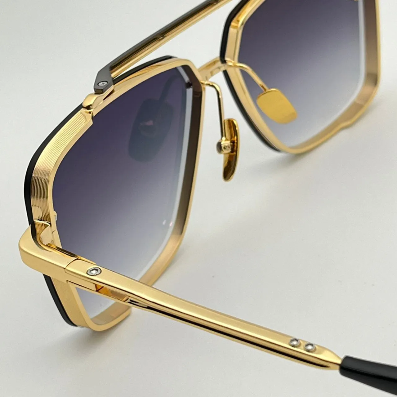 M SIX zonnebril voor heren en dames zomer klassieke stijl anti-ultraviolet retro plaat vierkant full-frame mode_voghion.com
