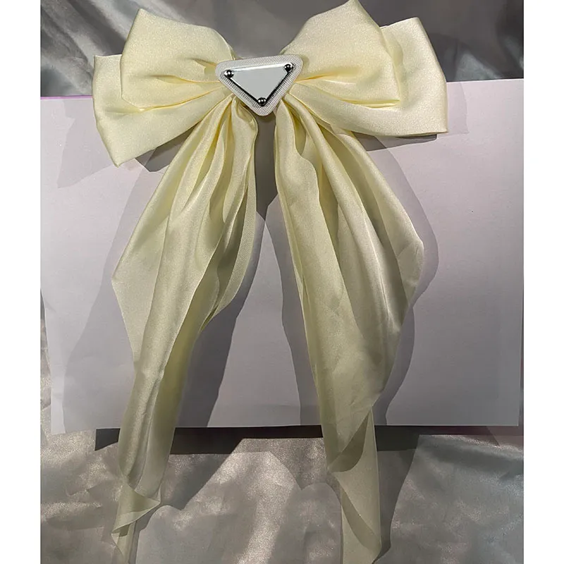 Umgekehrtes Dreieck Bowknot Haar Buchstaben Clips Pins Haarspangen Mädchen Schleife Knoten Schmetterling Designer Rosa Schwarz Haarspangen_voghion.com