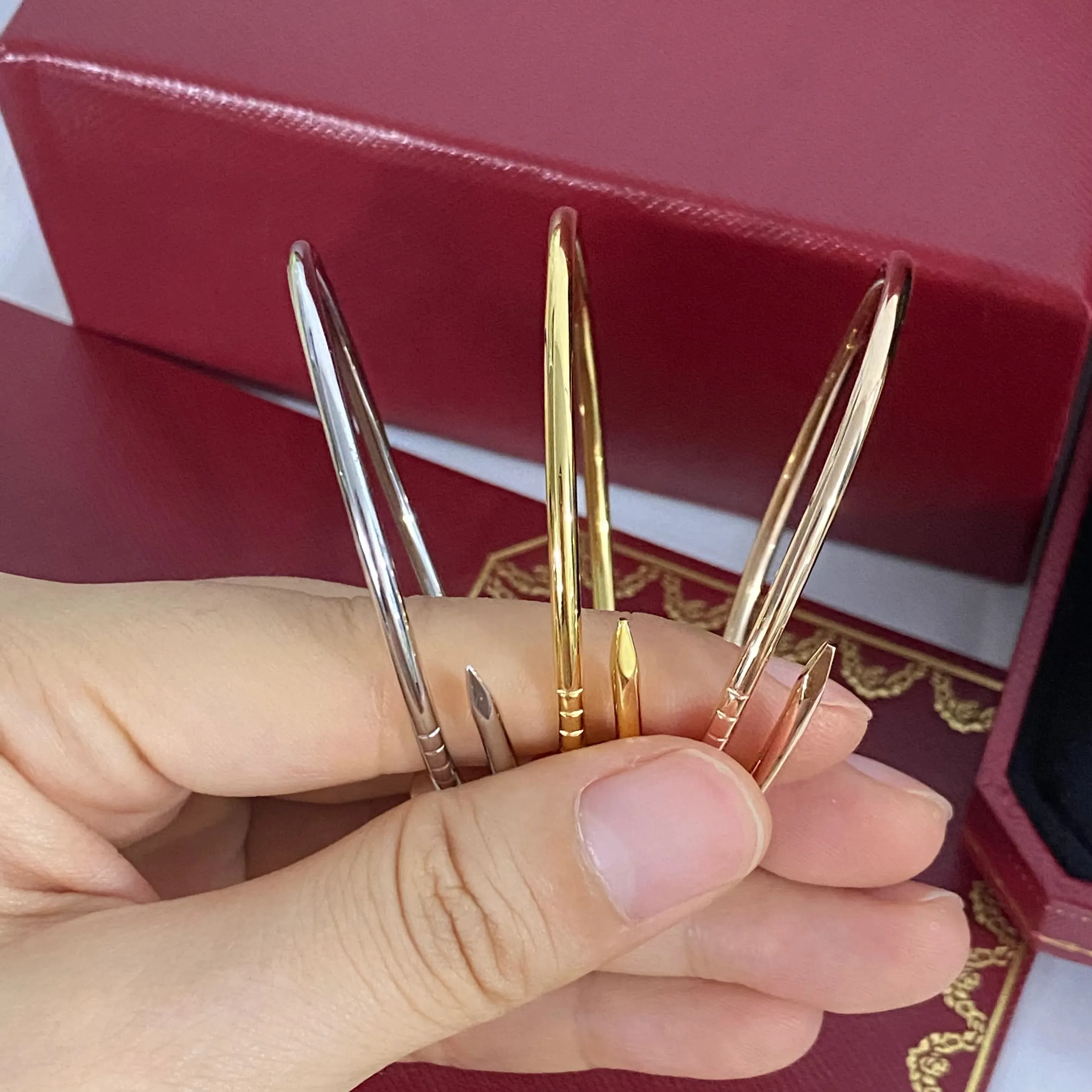 3.0mm thin nail designer bracelet Fashion unisex cuff gold bangle Classic bracelets jewelry Valentine's Day gift_voghion.com