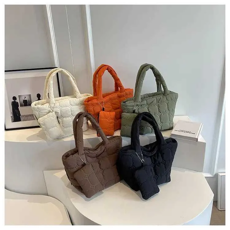 Mode Gesteppte Stickerei Thread Handtasche Leichte Puffy Top-Griff Große Kapazität Damen Kleine Einkaufstasche mit Mini_voghion.com