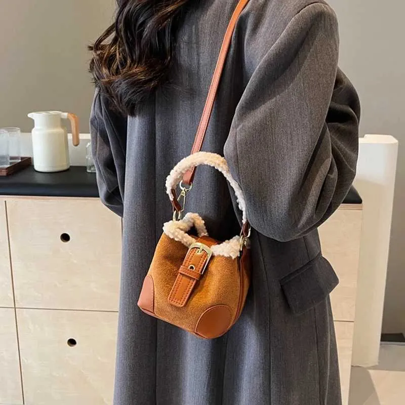 Cashmere mini bucket bag Meila suede retro 2024 new shoulder cross font handbag Y241216_voghion.com