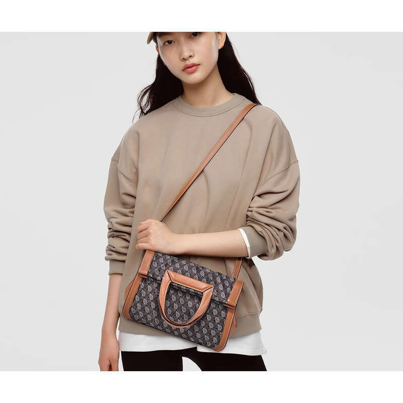 Borsa a tracolla grande, neutra, tote bag da donna_voghion.com