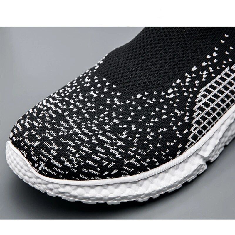Slip On Men Outdoor Lightweight Men's Loafers Non-slip Soft Male Walking Shoes Breathable Mesh Casual Sneakers 2024_voghion.com