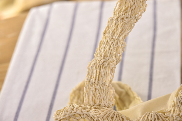 Semplice borsa di paglia a spalla singola rotonda cava, borsa da spiaggia con fiori intrecciati a mano, borsa da spiaggia_voghion.com