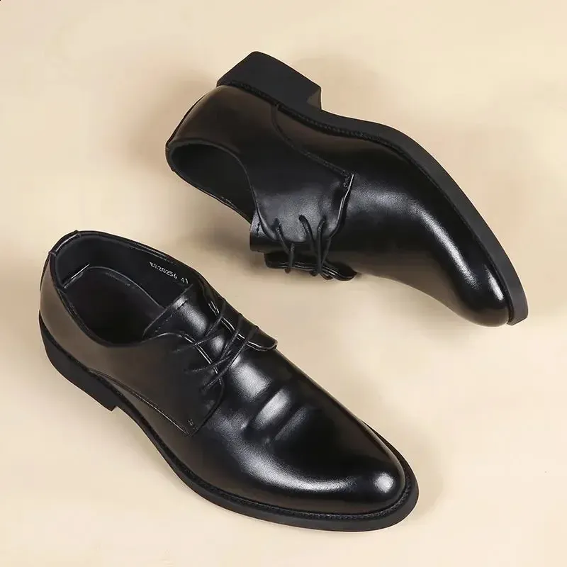 Chaussures habillées à bout pointu pour hommes, chaussures sociales noires pour hommes, chaussures de haute qualité, mode, style élégant et classique, costume tendance_voghion.com