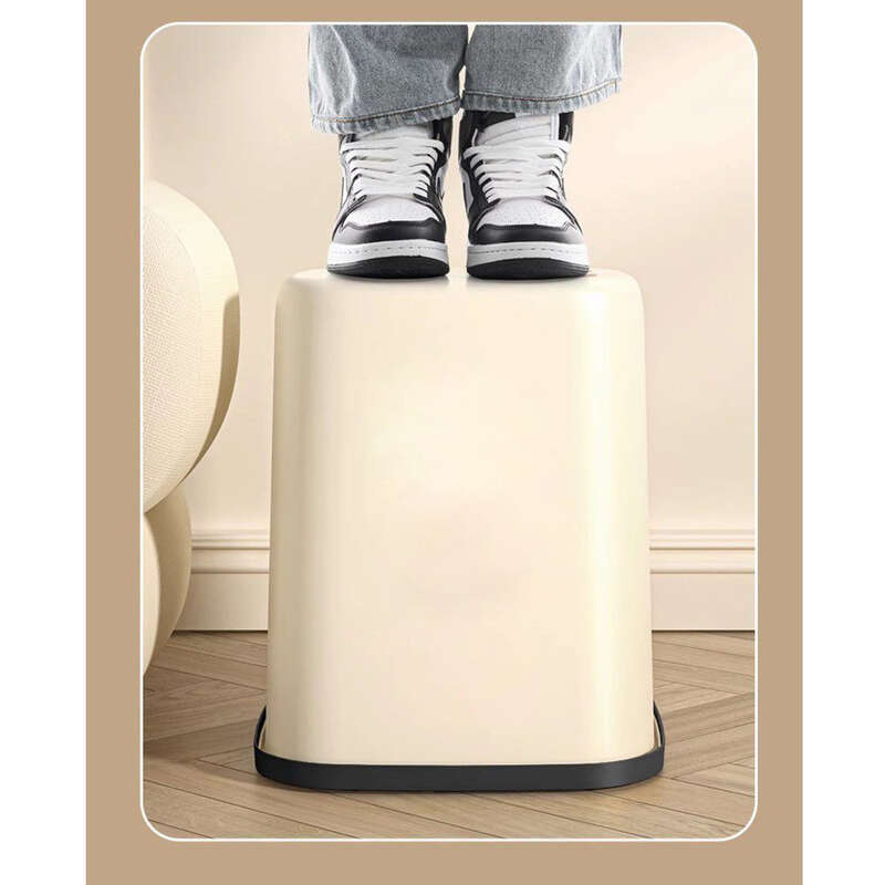 Papelera de gran capacidad y apariencia atractiva, ideal para cocinas, salas de estar, baños, oficinas y otros lugares con presión._voghion.com