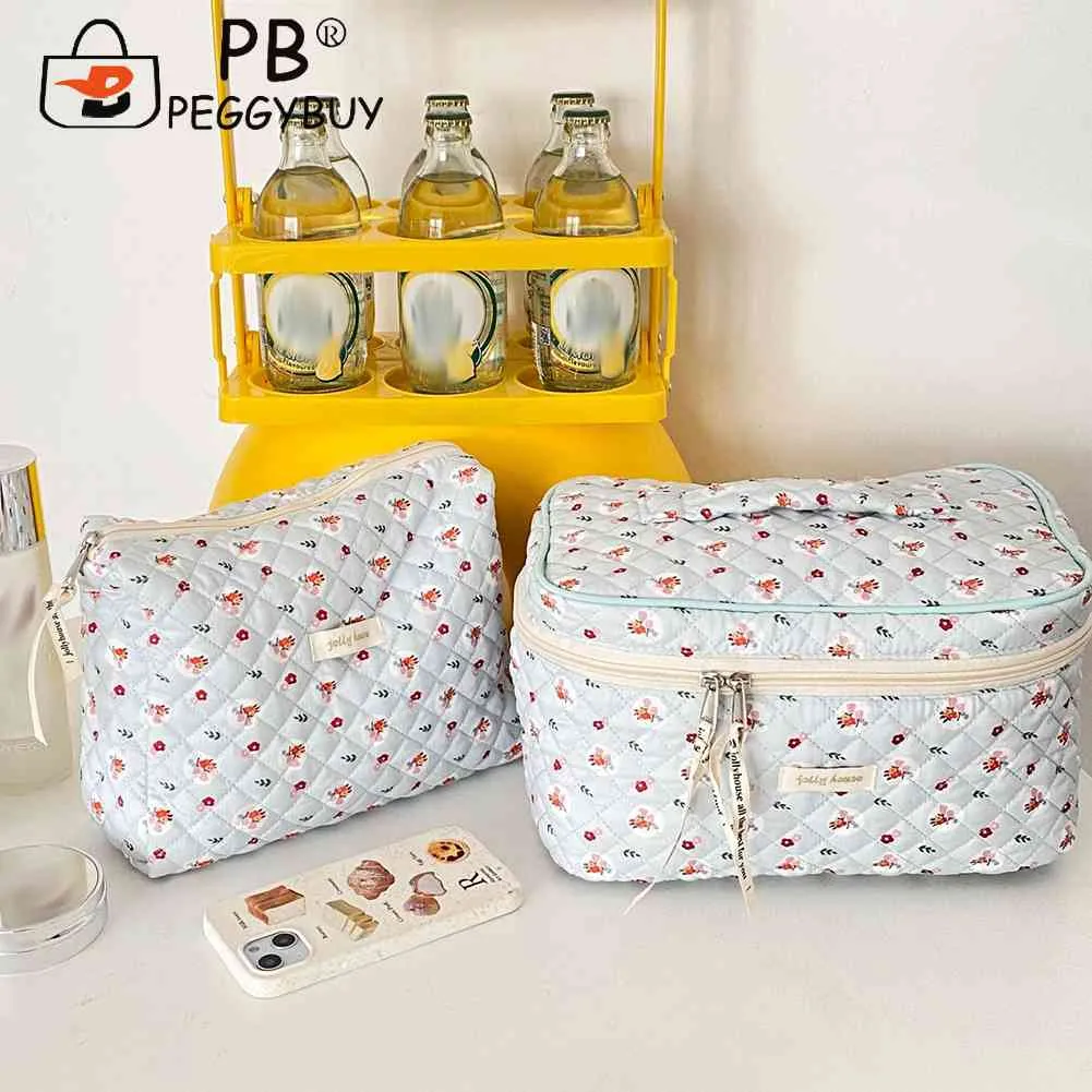 Cosmetic Bag Large Capacity Cute Print Make Up Pouch Portable Casual Multi-function Quilted Rhombus Fashion For Weekend_voghion.com