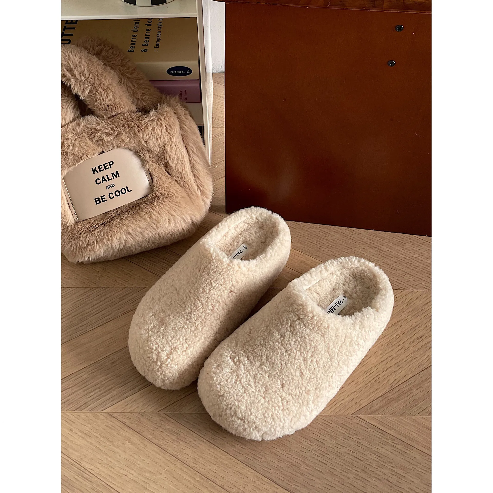 Pantofole donna pelose invernali comode ciabatte a punta chiusa_voghion.com