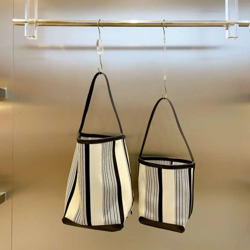Designer Retro Striped Bucket Bag Portable Shoulder Bag For Women_voghion.com