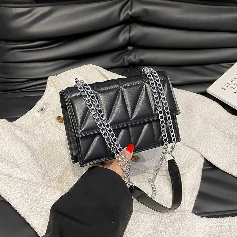 Borsa a spalla designer da donna, borsa a mano in ecopelle con catena_voghion.com