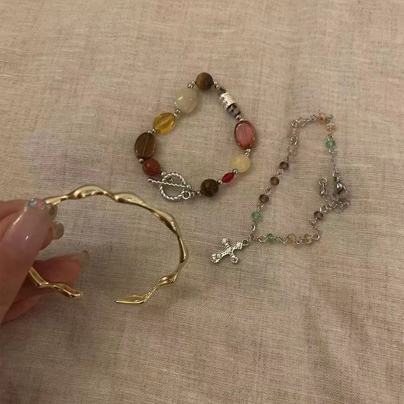 Handmade Chinese Retro Beaded Ins Niche Design Natural Stone Bracelet Accessories 2023 New Style Hand Jewelry_voghion.com