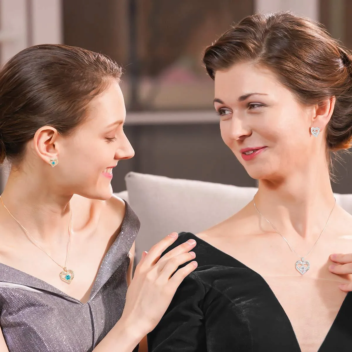 Collier pendentif en forme de cœur avec pierre de naissance_voghion.com