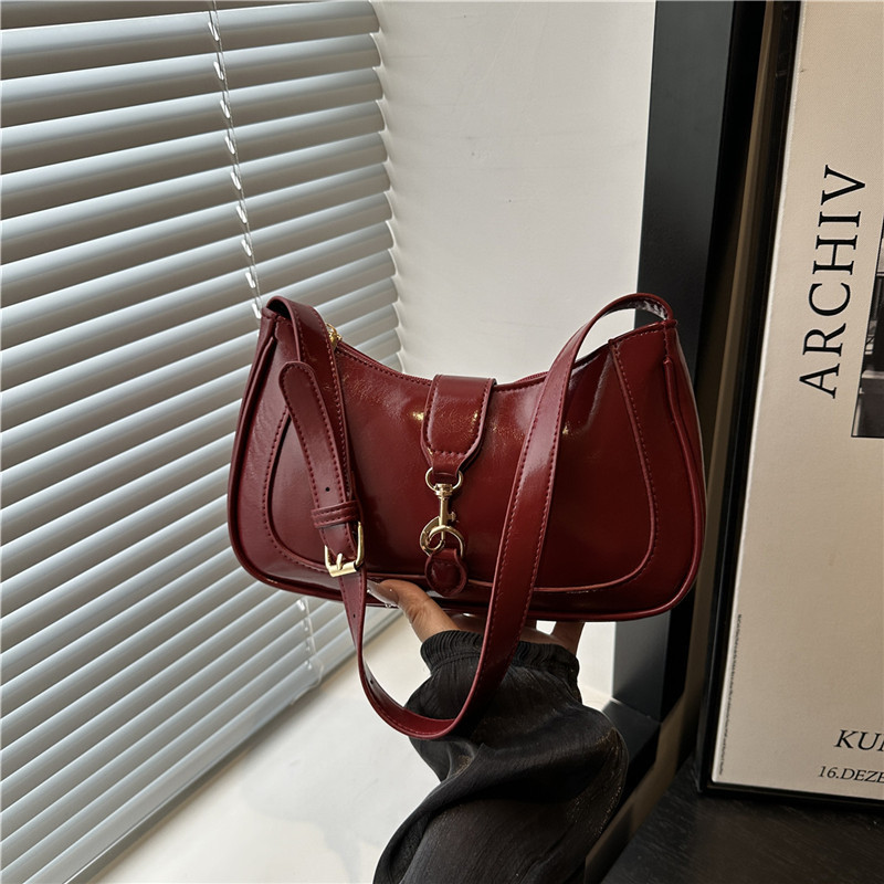 Large Capacity Design Ladies Summer New Fashionable Handbag Underarm Bag