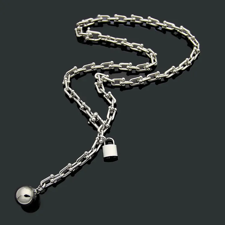Designer-Halskette für Damen aus Titanstahl, Buchstabe T, vergoldet, U-förmige Kette, dicke Halsketten mit Schlossperlenanhänger_voghion.com