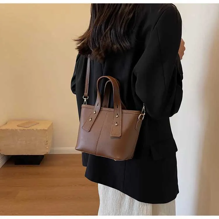 Retro Women Pu Leather Bucket Solid Soft Large Capacity Female Crossbody Bag All-match Lady Commute Messenger Shoulder_voghion.com