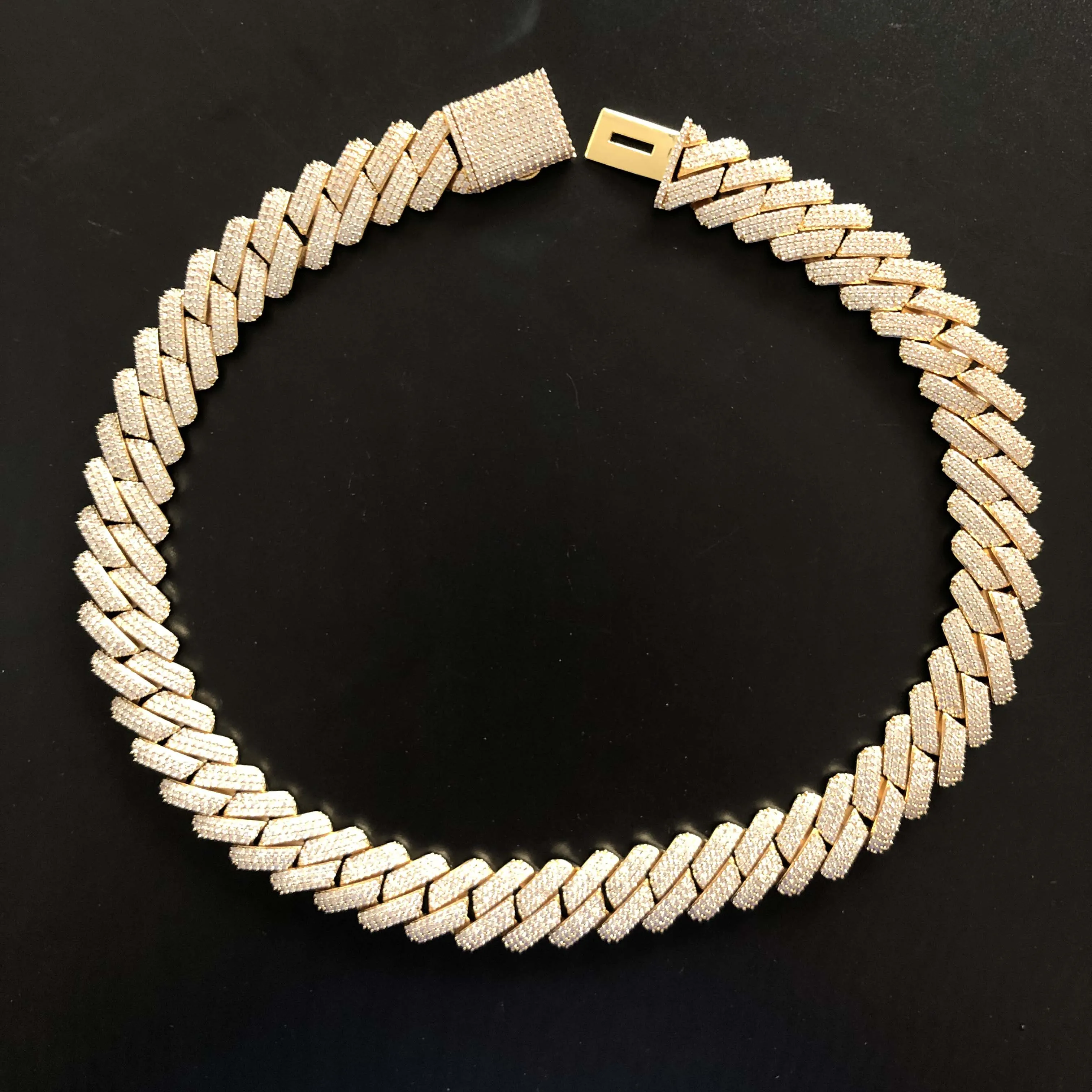19mm Voll Iced Out Schwere kubanische Ketten Halskette Prong Einstellung Halskette1_voghion.com