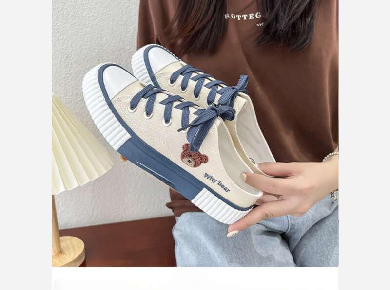 Scarpe per bambini in tela Bear 2023 Estate Nuove scarpe da tavola basse casuali versione coreana piatta della marea di cento e uno_voghion.com