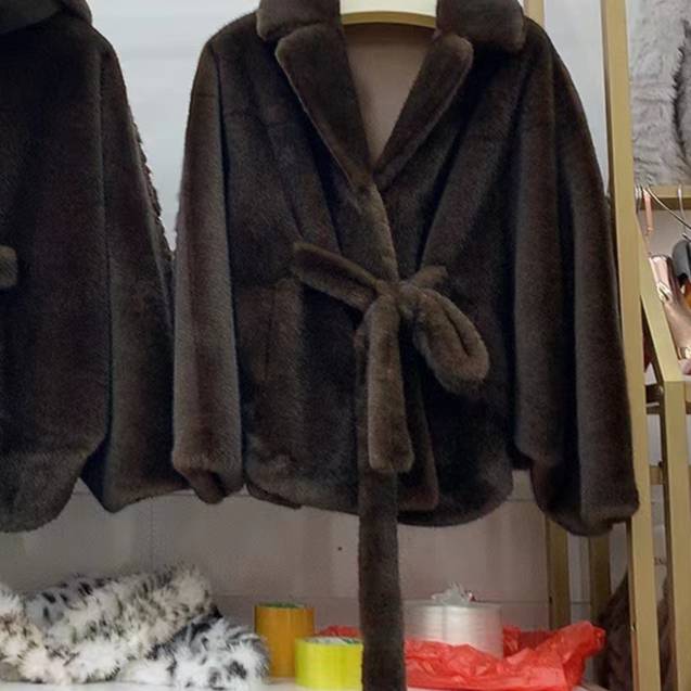 „Płaszcz z futra lisa z rękawami typu nietoperz – elegancka damska kurtka z kołnierzem szalowym (jeden rozmiar, 3 kolory)”_voghion.com