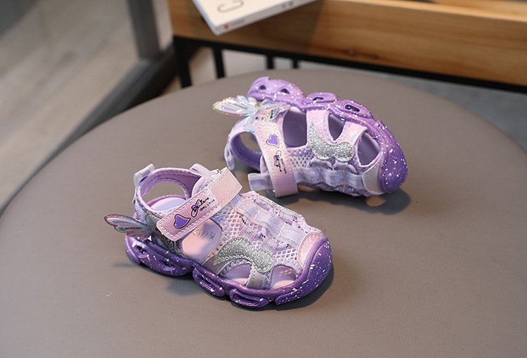 Sandales d'été pour filles, antidérapantes, lumineuses, Style princesse, dessin animé, chaussures de plage mignonnes à Velcro, nouvelle collection 2023_voghion.com