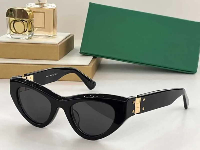 Designer-Sonnenbrillen für Männer und Frauen 114S Designer-Stil Anti-Ultraviolett Retro-Platte Vollrahmen-Brille Zufallsbox 114_voghion.com