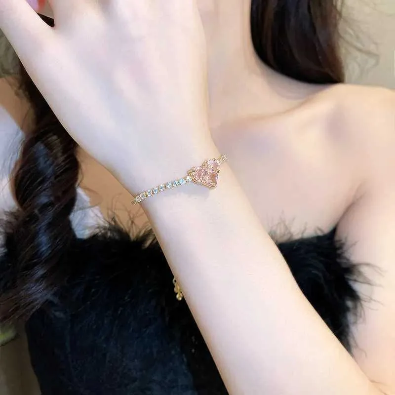 Bracciale con strass e cristallo rosa placcato oro per donna_voghion.com