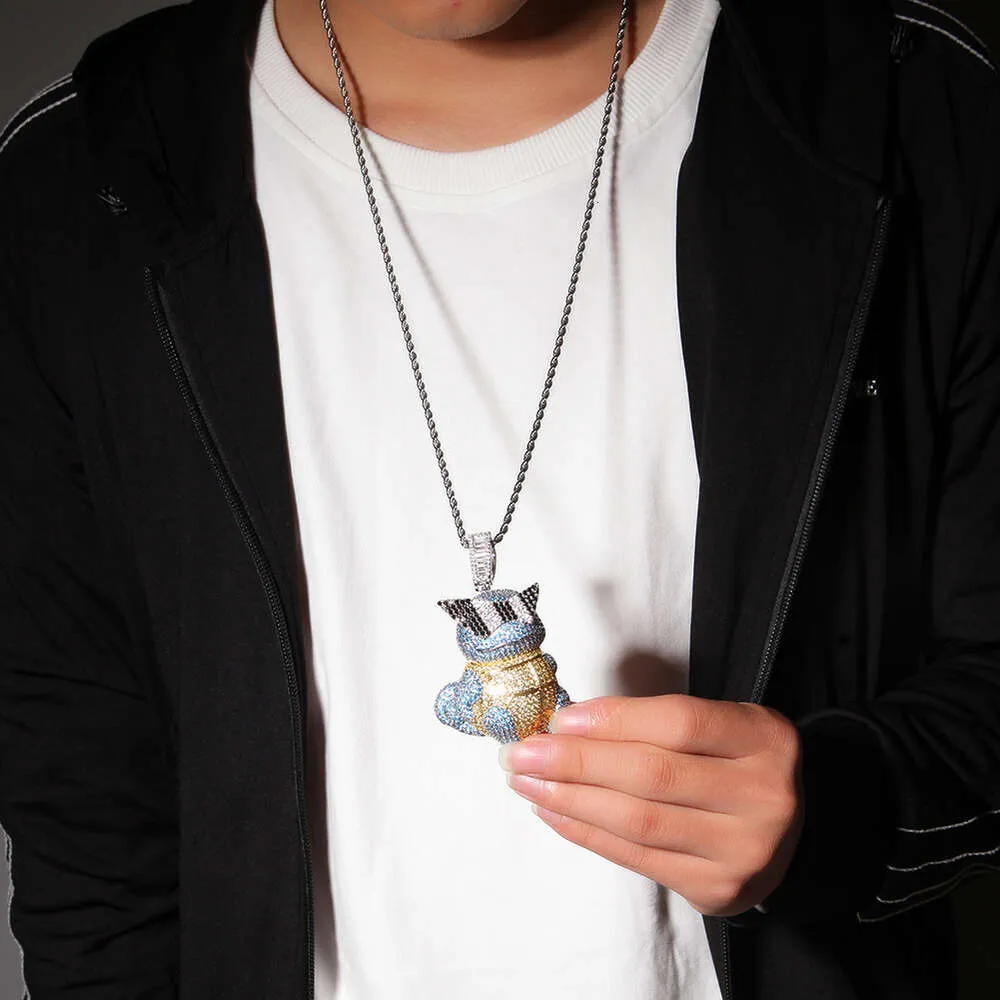 Collana con ciondolo a forma di tartaruga Jeannie dei cartoni animati hip hop, con ciondolo a forma di catena e personalità, con diamanti taglio brillante, in oro e argento sterling._voghion.com