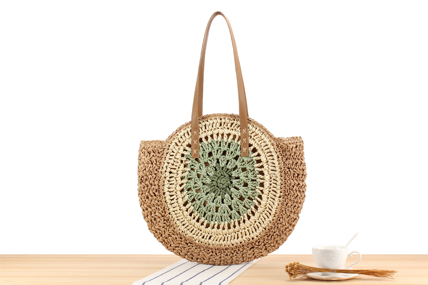 Simple round one-shoulder straw bag hollow hand-woven bag seaside beach fashion women's bag_voghion.com