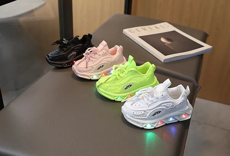 New LED Baby Boys Luminous Running Childrens Breathable Mesh Sports Shoes Size 21-30 240627_voghion.com