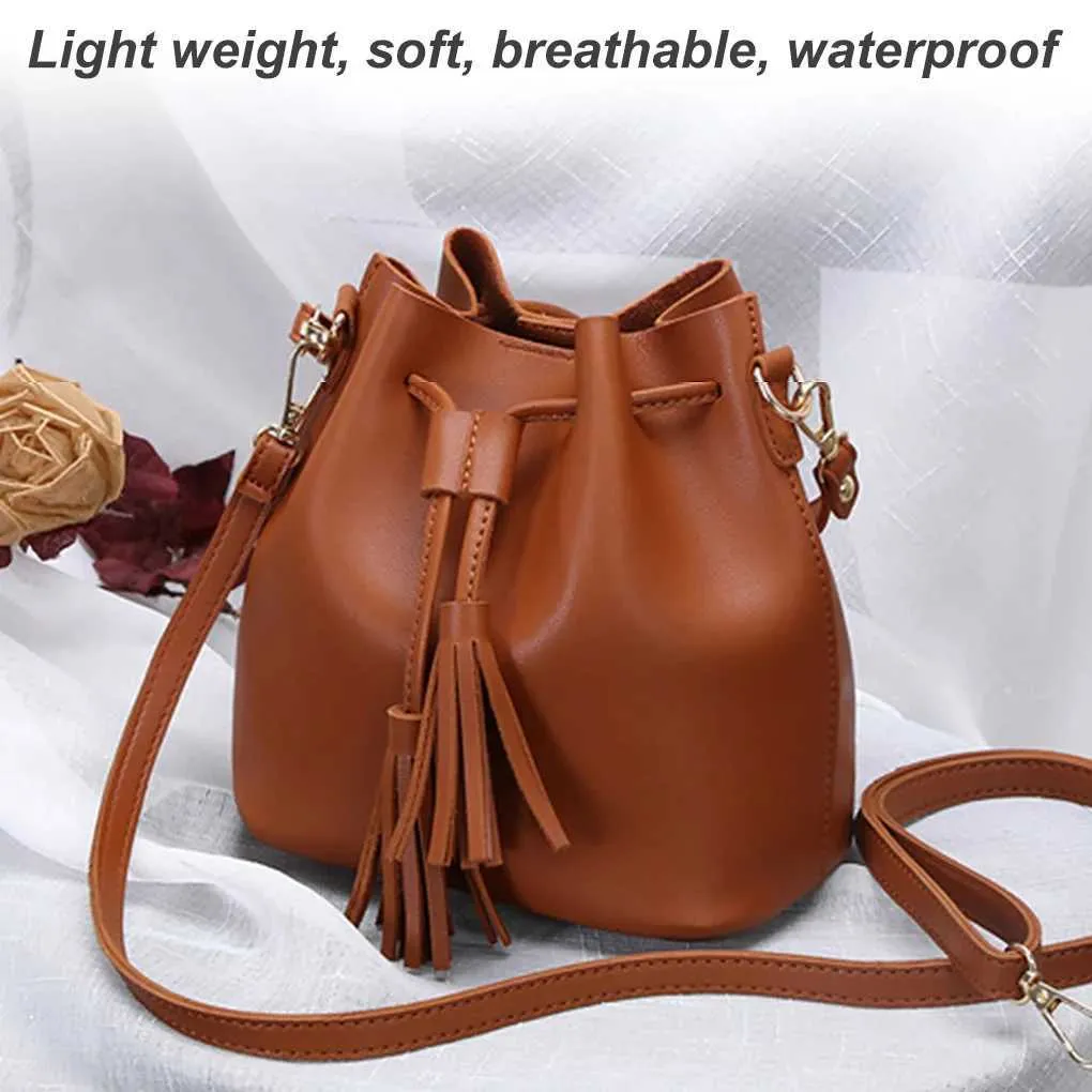 Fashion PU Leather Tassel Drstring Crossbody Kwastje Emmer Handtas Women Solid Color Shoulder Bag SmallC241103_voghion.com