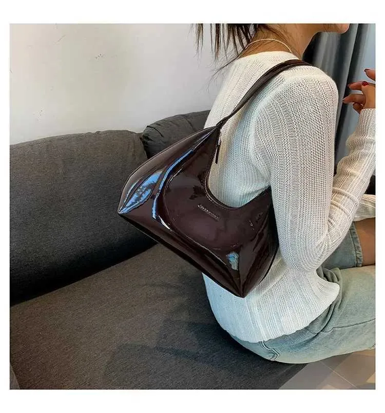 Trendy Designer Solid Schëllertaschen fir Fraen Handtaschen a Portemonnaien 2024 Nei Moud Lackleder Ënneraarm Damen_voghion.com