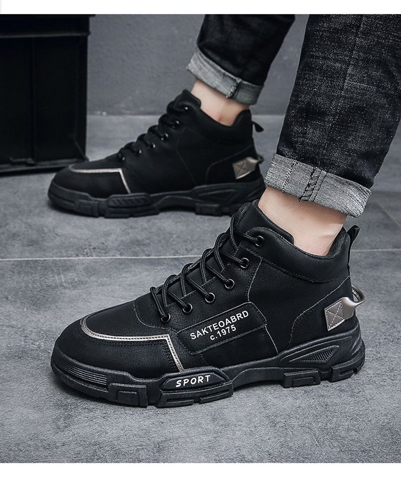 2024 Automne High Martin Édition Coréenne Vêtements de Travail Polyvalents Mi-hauts Courts Chaussures Tendance Bottes pour Hommes_voghion.com