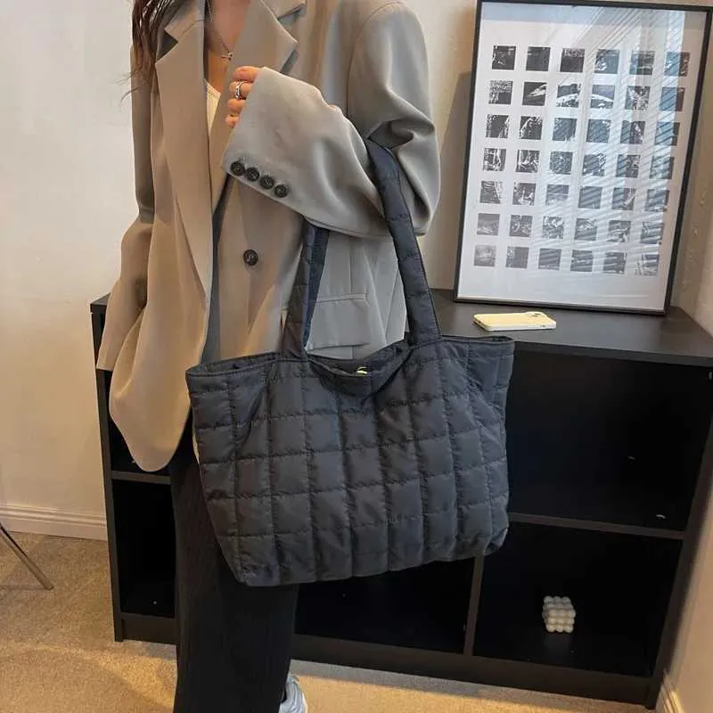 Winter New Waterproof Space Cotton Shoulder For Women Large Capacity Handbag Shopping Tote Lady Crossbody Bag_voghion.com