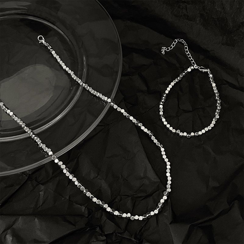 Bracciale con perline di miglio, design a cubo, estivo, leggero, con senso di nicchia, catena per clavicola, collana con cerchio semplice e scintillante._voghion.com