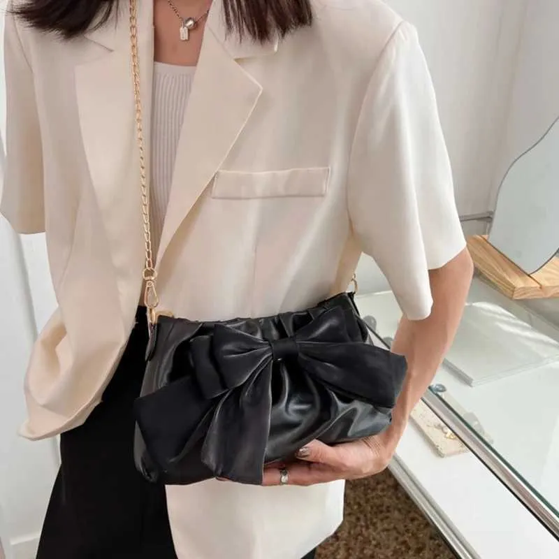Woven Beach Shoulder Bag With Large Bow Detail For Women_voghion.com