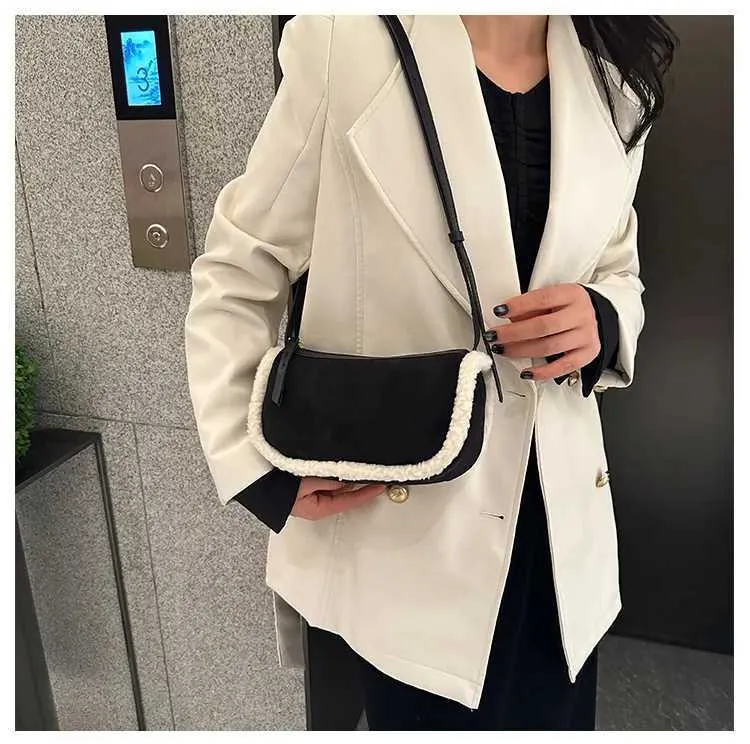 Women Retro Suede Crossbody Solid Patch Lamb Fleece Casual Shoulder Bags Female Commute All-match Messenger Pillow_voghion.com