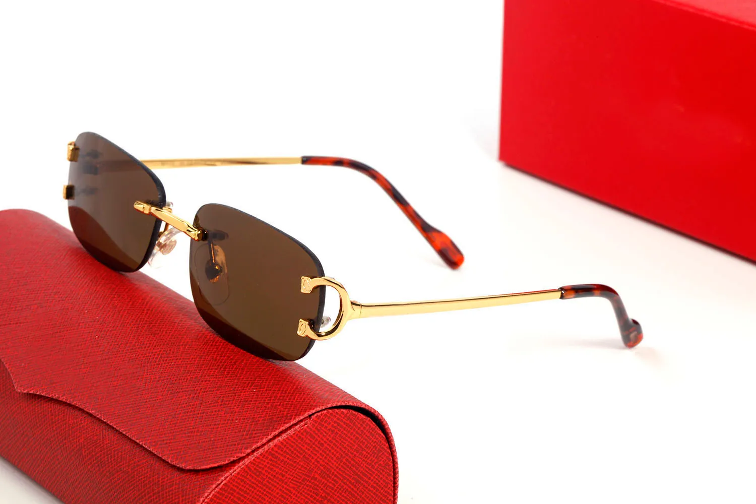 Classic Sunglasses for man and woman designer fashion decorate unisex glasses frames eye protection red blue lover gifts_voghion.com