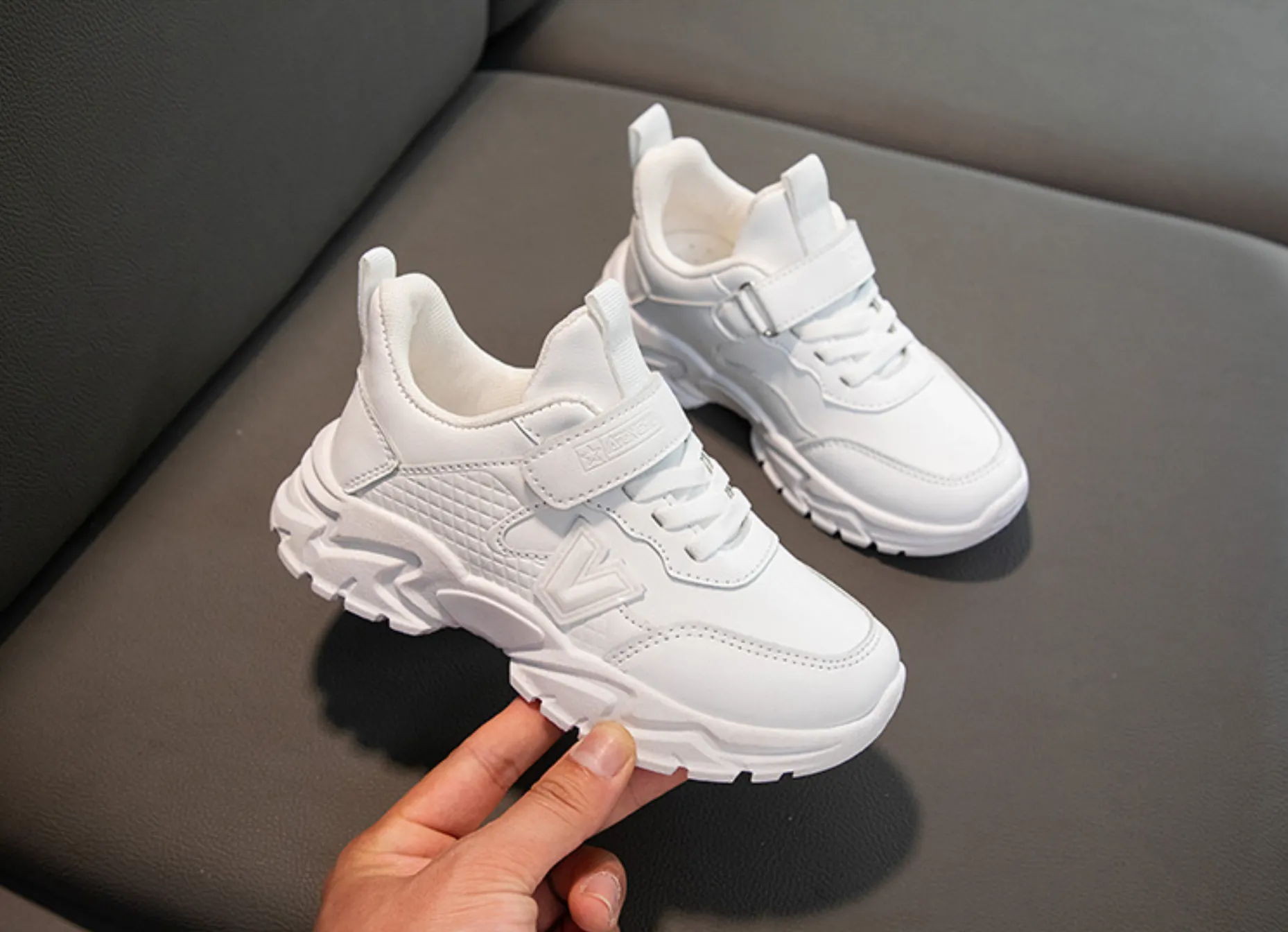 Chaussures de sport en cuir noir pour jeunes garçons et filles Campus Outdoor Kids Baskets légères Happysteps Classic White_voghion.com