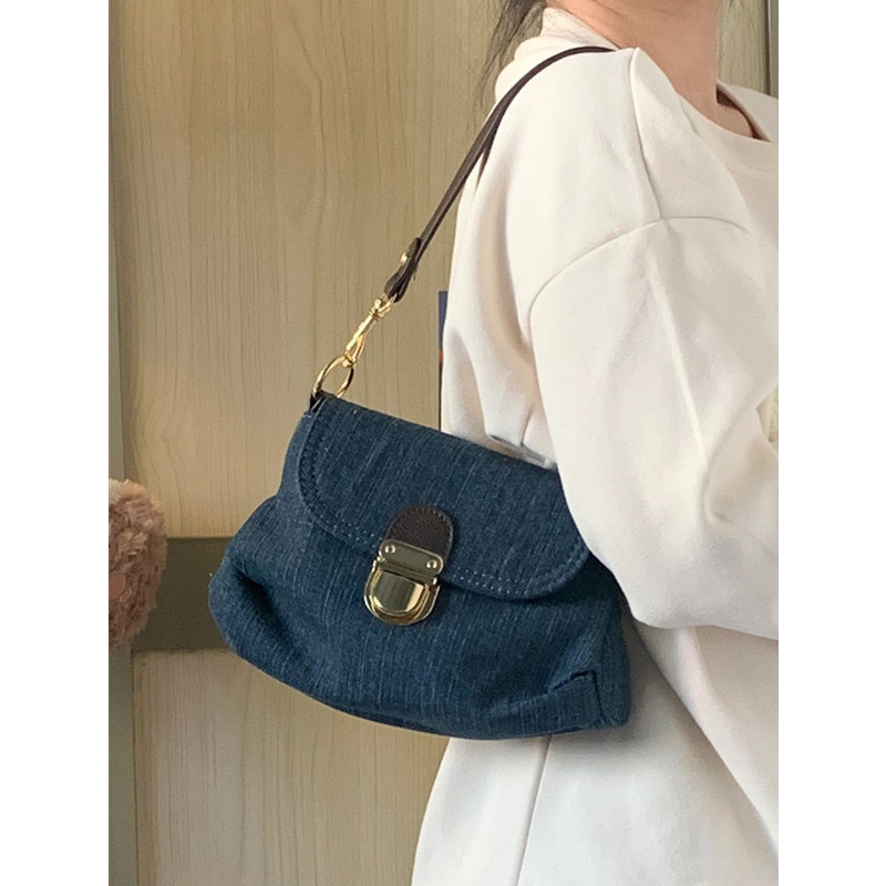 Sac à bandoulière diagonale pour femmes, nouvelle collection 2024, avec boucle de verrouillage sous les bras, de haute qualité, tendance et polyvalent, Cowboy_voghion.com
