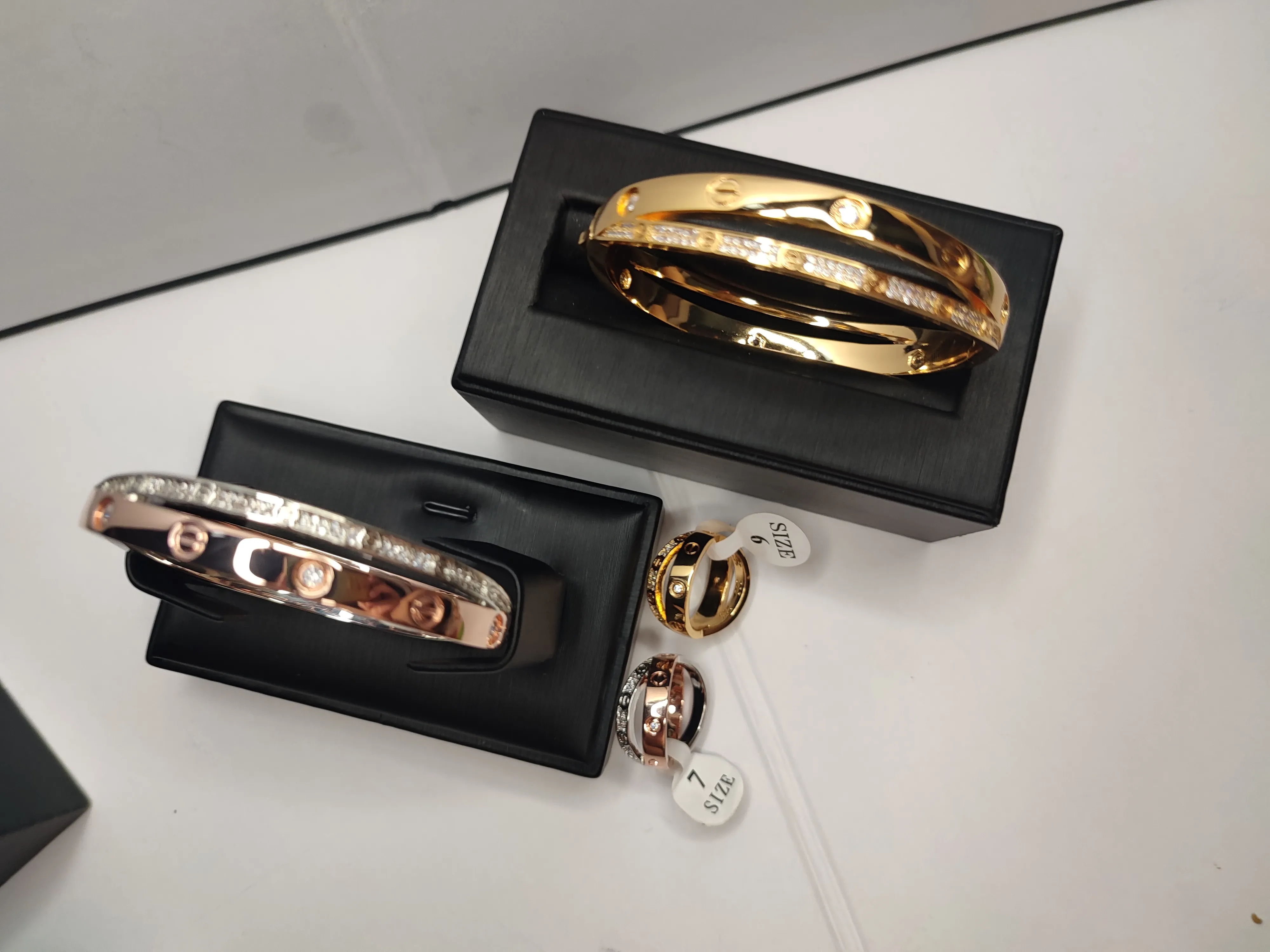 bracciale a catena da donna per donna oro angolo due colori sovrapposti gioielli di design donna argento set diamante semplice uomo coppia_voghion.com