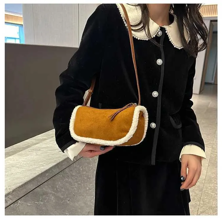 Women Retro Suede Crossbody Solid Patch Lamb Fleece Casual Shoulder Bags Female Commute All-match Messenger Pillow_voghion.com