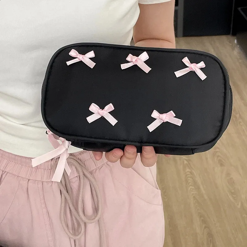 X Simple Bow Noir Maquillage Portable Sac de Rangement à Fermeture Éclair Crayon Organisateur Cosmétique Voyage Trousse de Toilette Sac à Main Cadeau_voghion.com