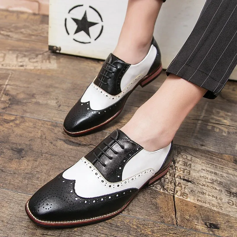 Chaussures de bal de promo en cuir pour hommes, mocassins à lacets, style richelieu, patchwork, noir et blanc_voghion.com