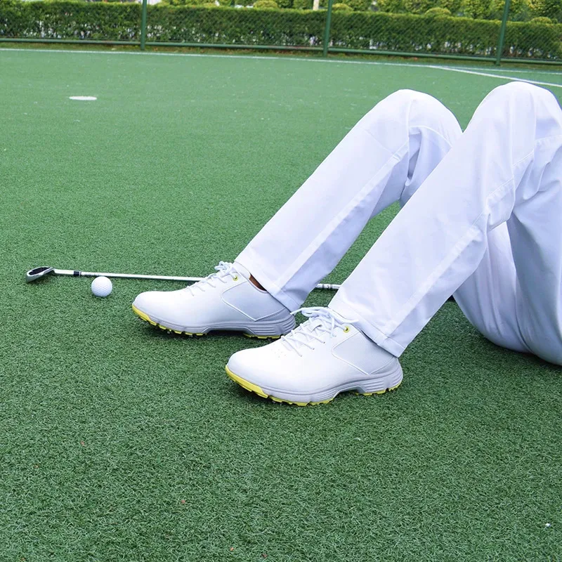Professionelle wasserdichte Spikes Sneakers Schwarz Weiß Herren Trainer Große Größe Golfschuhe für Männer_voghion.com