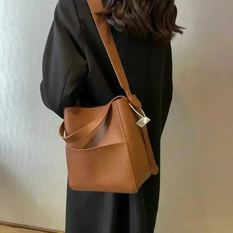 Eimer-Schulter-Seitentaschen für Frauen 2024 Weibliche Designer Trend Kleine Leder Umhängetasche Geldbörsen und HandtaschenC241105_voghion.com