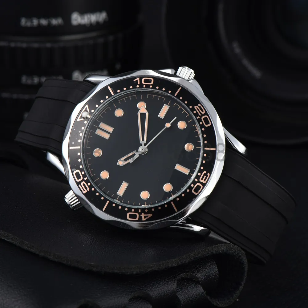 Neu Luxus Uhren für Männer Chronograph Quarz Armbanduhren Mode Automatische Datum Mode Täglichen Wasserdicht Hohe Qualität Männlichen Uhren für_voghion.com