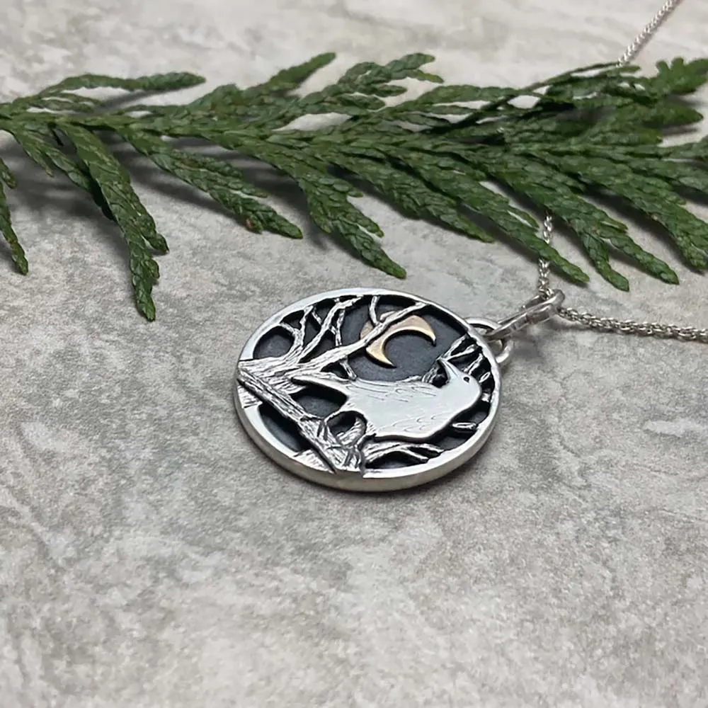 Collier pendentif corbeau et lune style rétro unisexe_voghion.com
