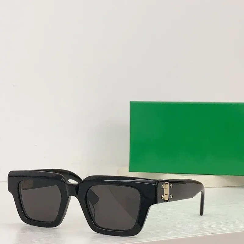 Retro Square Sunglasses For Men And Women With Uv400 Protection_voghion.com