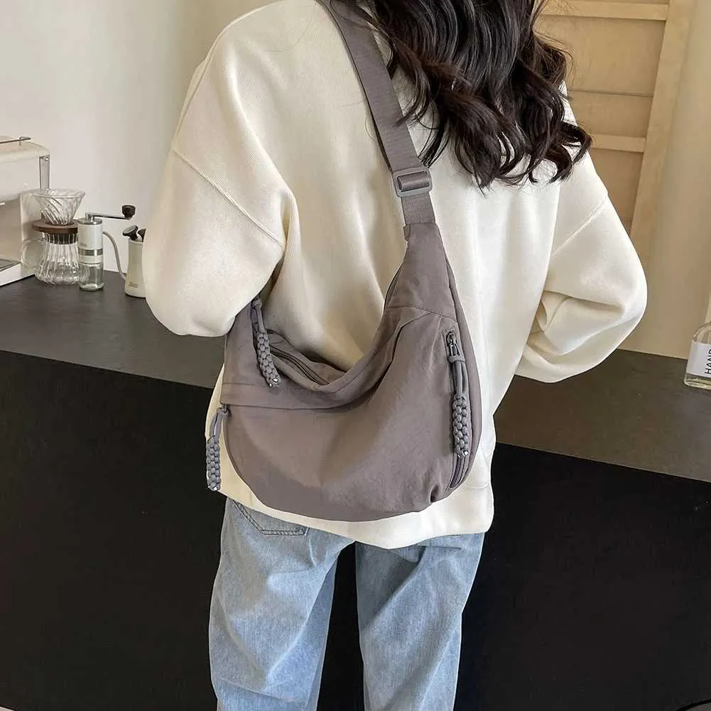 Borsa a tracolla a mezzaluna con tracolla regolabile e grande capacità, multitasche, da donna, elegante, semplice, a tracolla_voghion.com